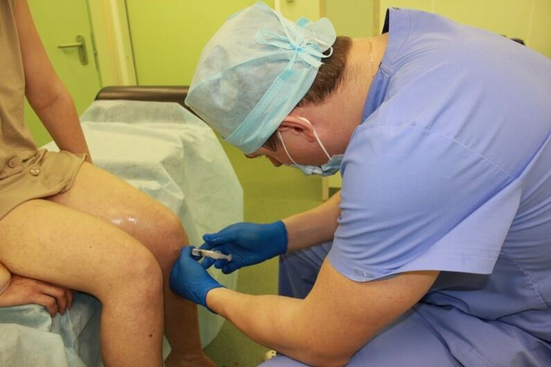 Intra-articular injections are a last resort for very serious knee injuries